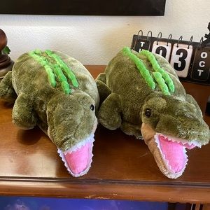 Alligator Plush slippers